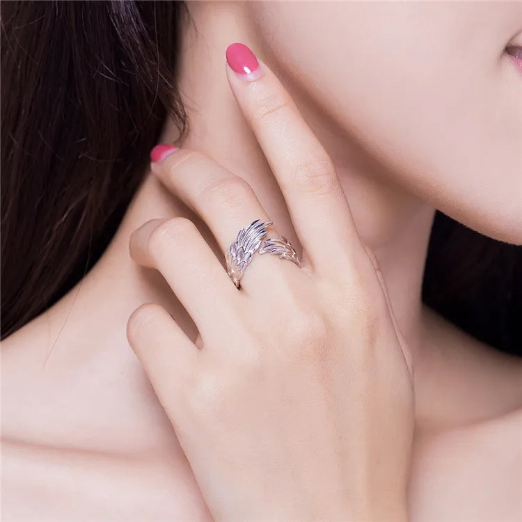 Anillo de Alas Abiertas