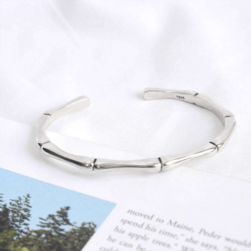 Pulsera con segmentos de Bambu