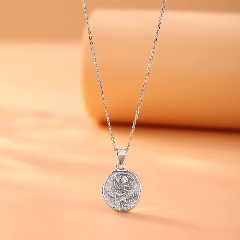 Flower Pendant Necklace