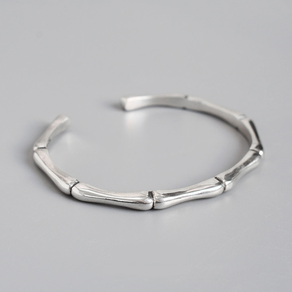 Pulsera con segmentos de Bambu