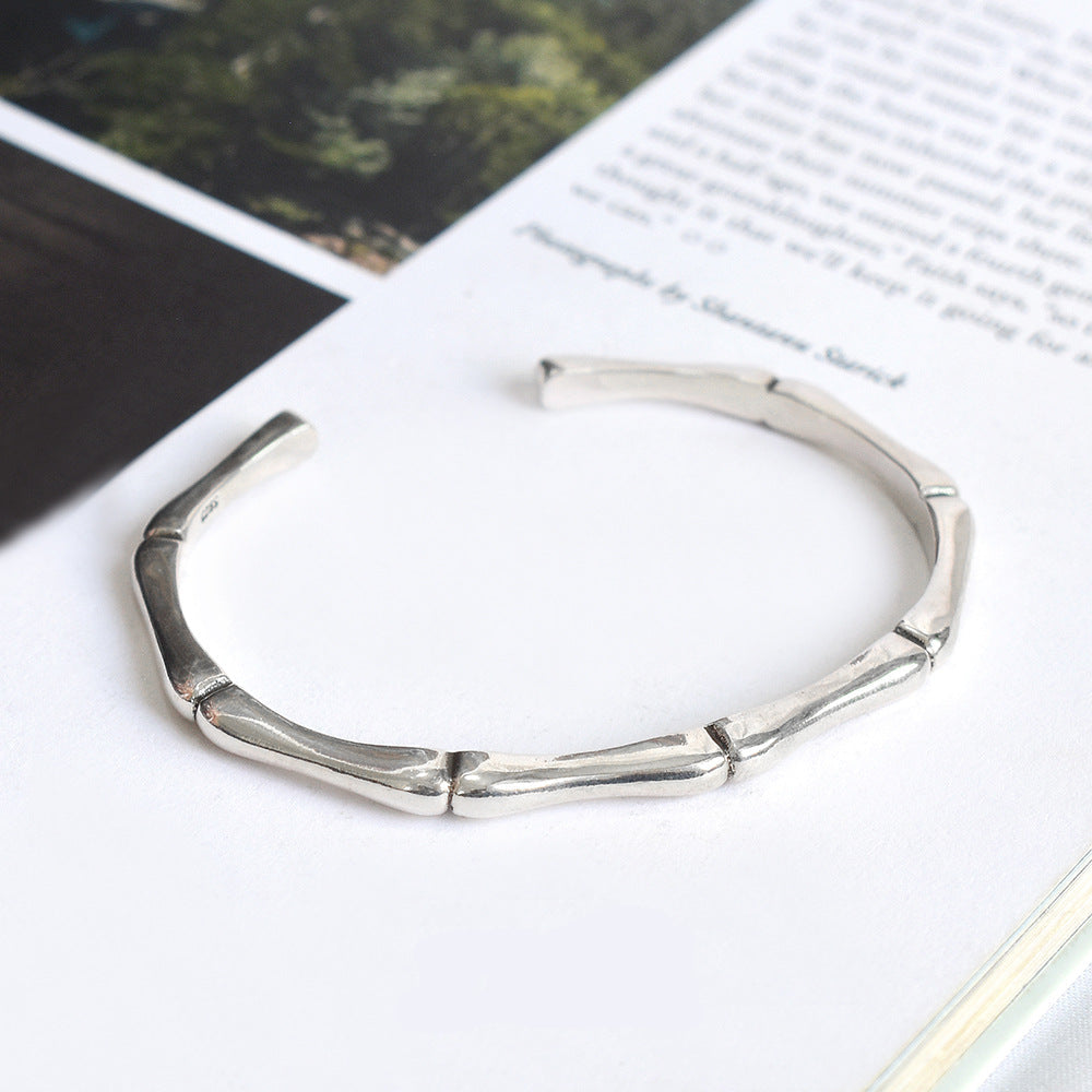 Pulsera con segmentos de Bambu